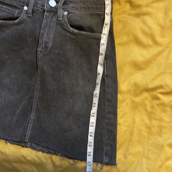 BLANKNYC NWOTWomens 24 black denim a line mini skirt DISTRESSED DENIM UNCUT HYM - Picture 6 of 7